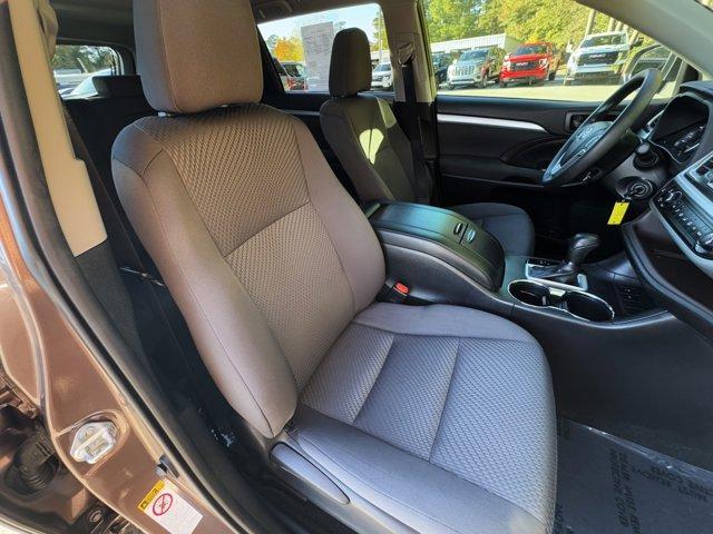 used 2019 Toyota Highlander car, priced at $22,900