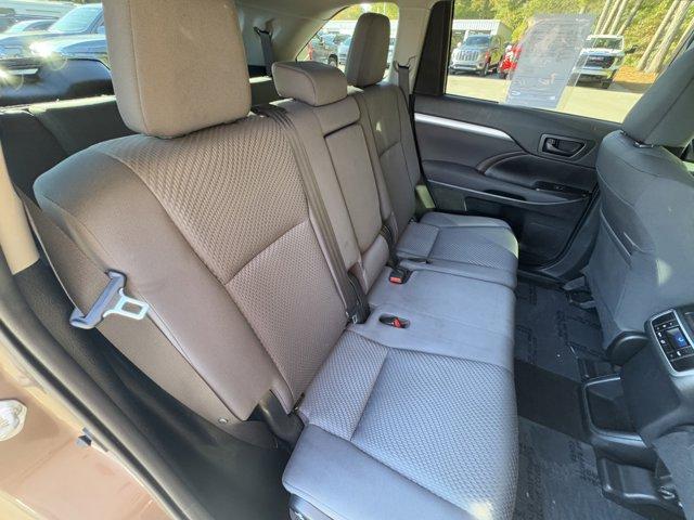 used 2019 Toyota Highlander car, priced at $22,900