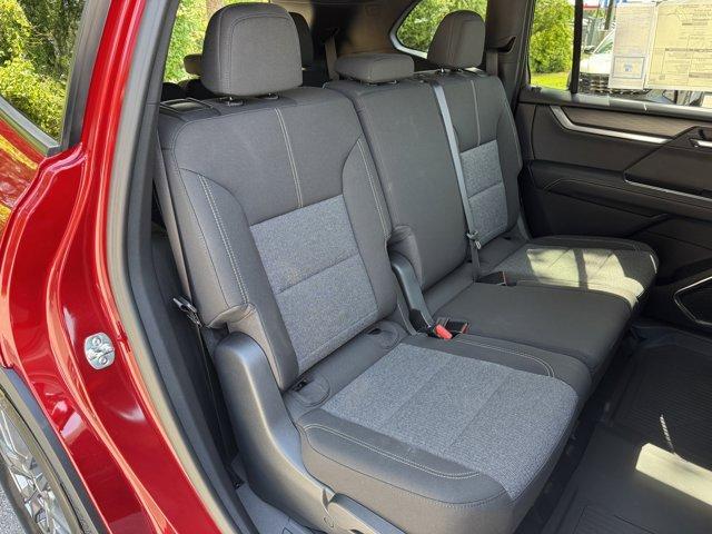 new 2025 GMC Acadia car, priced at $45,040