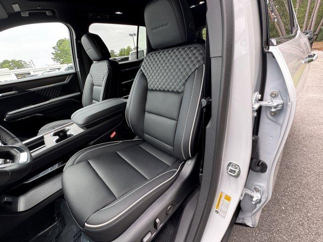 new 2025 GMC Acadia car, priced at $57,135