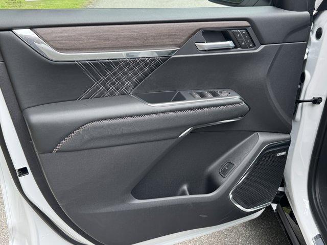 new 2025 GMC Acadia car, priced at $57,135