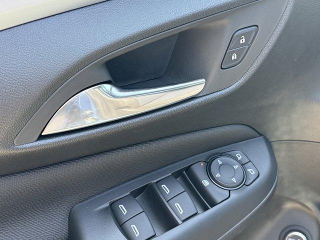 new 2025 Buick Envista car, priced at $27,320