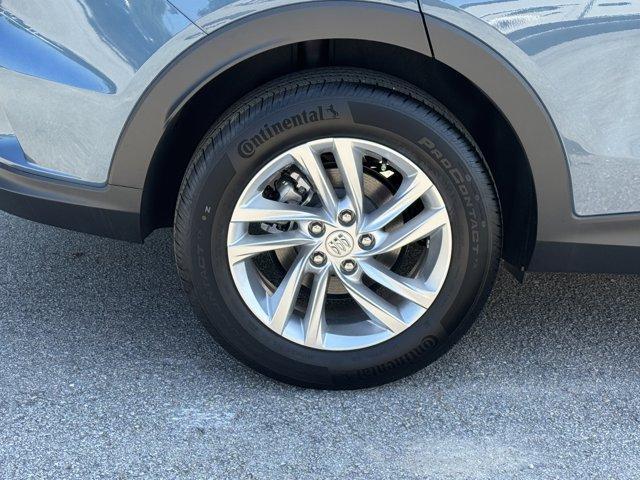 new 2025 Buick Envista car, priced at $27,320