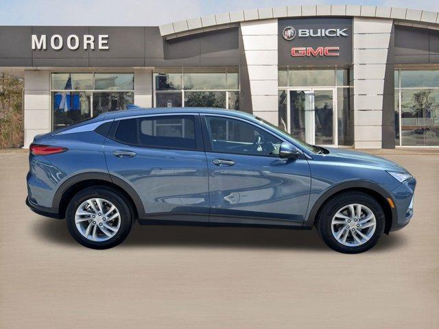 new 2025 Buick Envista car, priced at $27,320