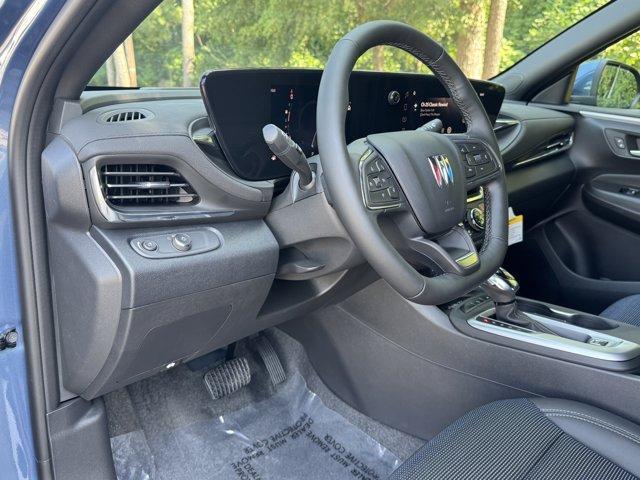 new 2025 Buick Envista car, priced at $27,320