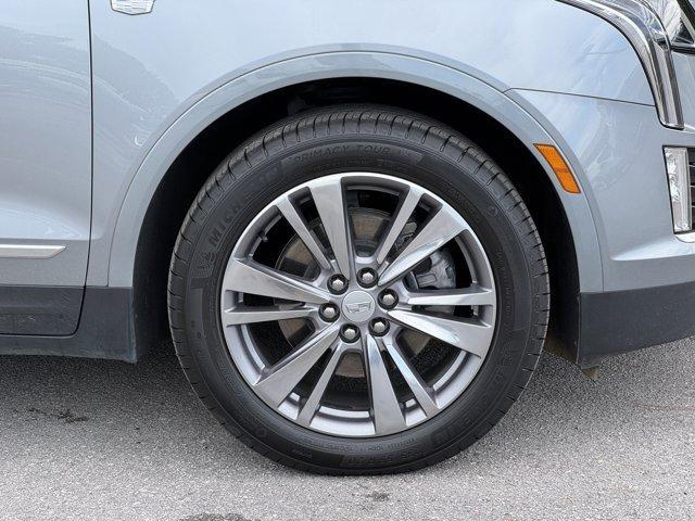 used 2025 Cadillac XT5 car, priced at $49,500