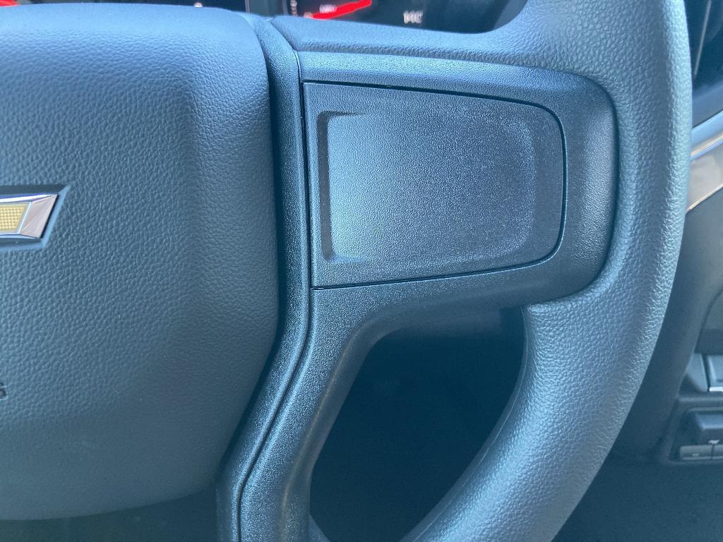 new 2025 Chevrolet Silverado 1500 car, priced at $41,652