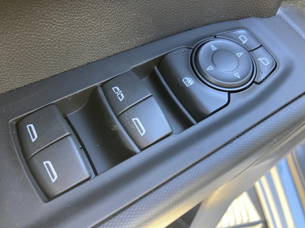 new 2025 Chevrolet Silverado 1500 car, priced at $41,652