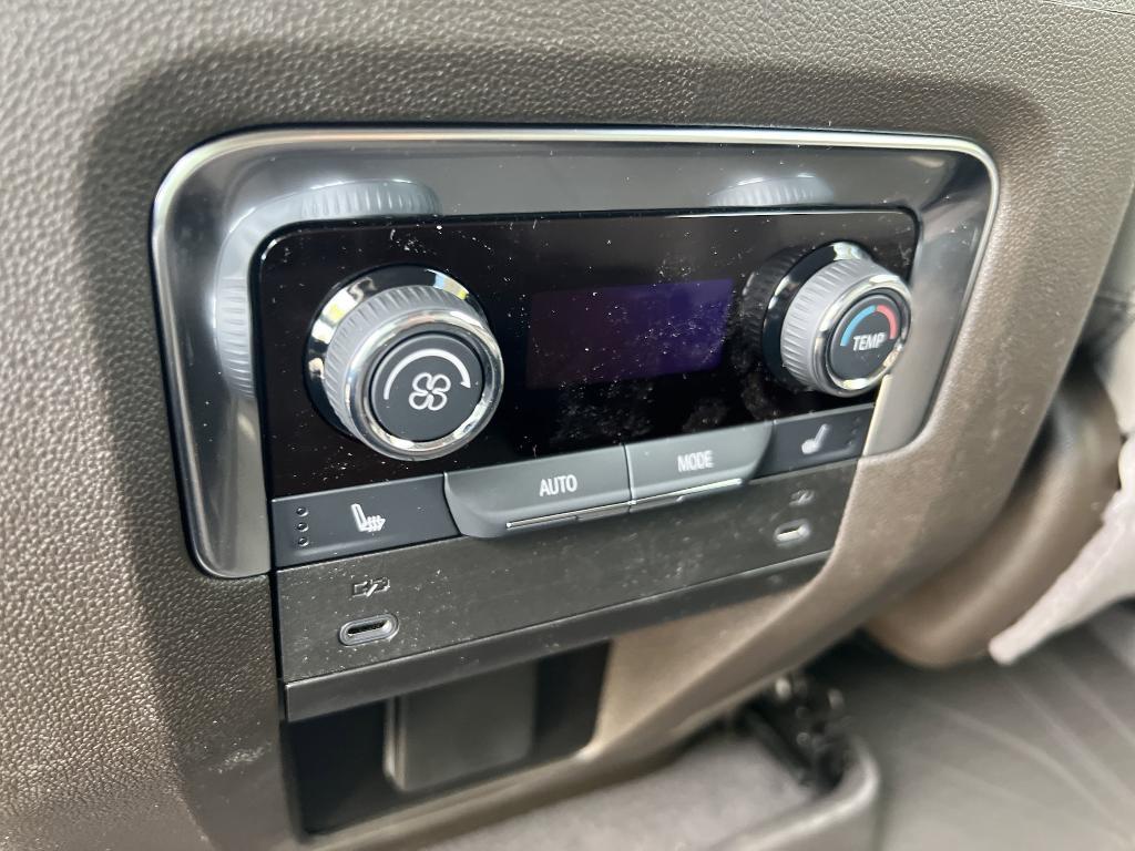 new 2025 Chevrolet Suburban car, priced at $76,924