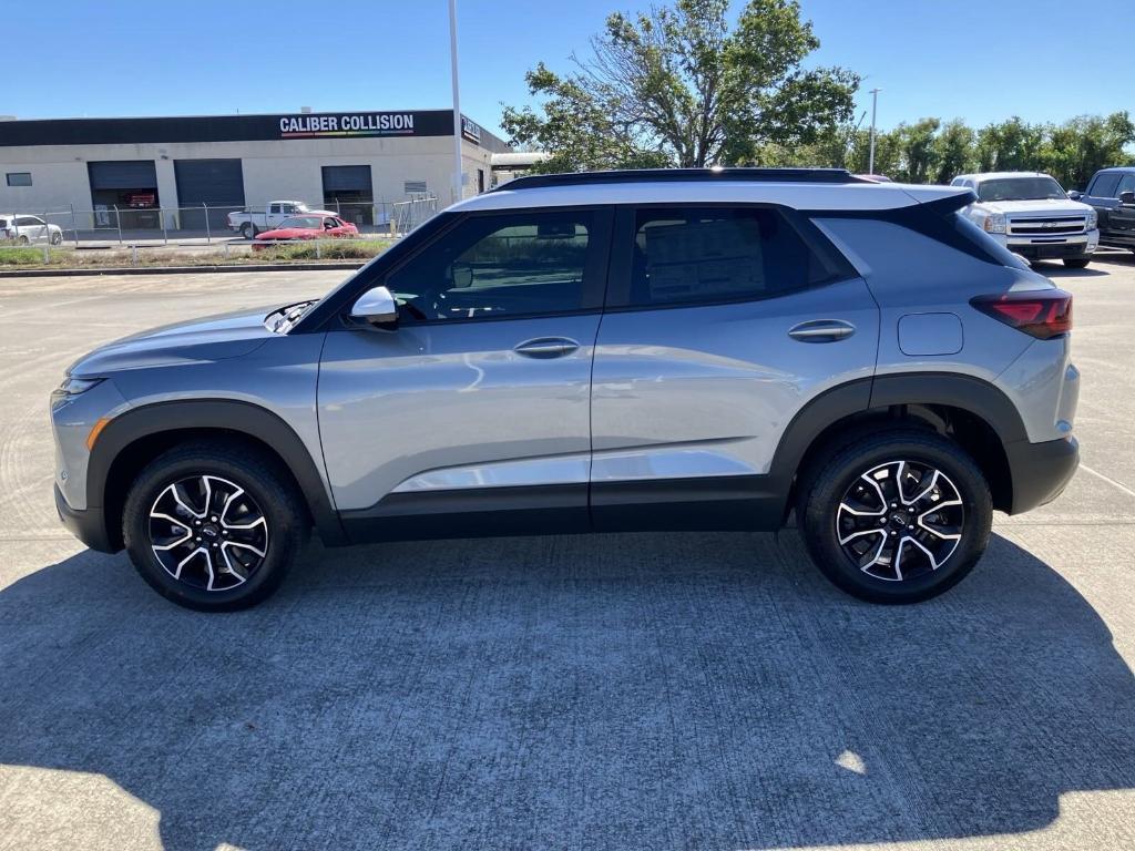 new 2025 Chevrolet TrailBlazer car, priced at $28,482