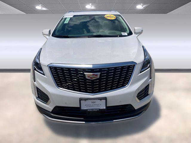 new 2025 Cadillac XT5 car, priced at $51,823
