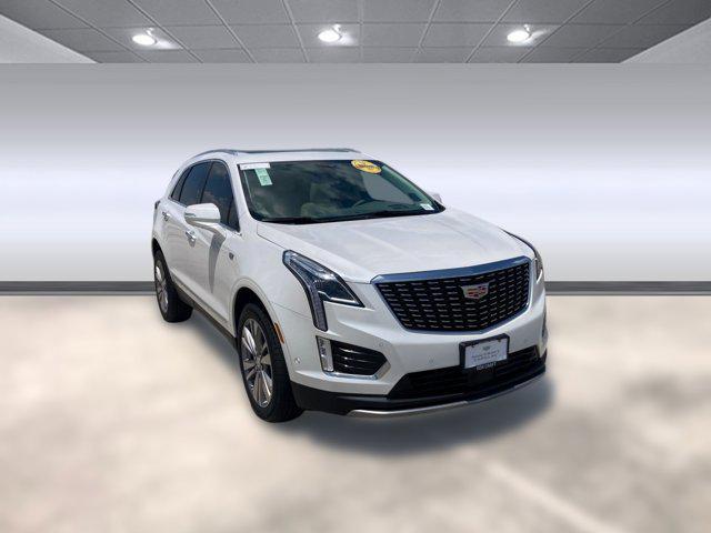 new 2025 Cadillac XT5 car, priced at $51,823