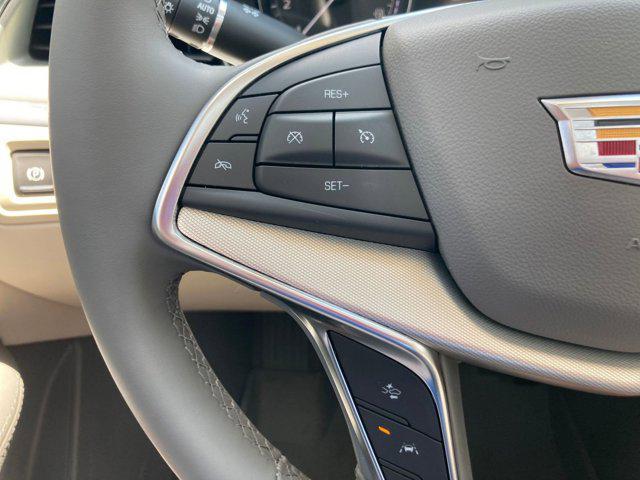 new 2025 Cadillac XT5 car, priced at $51,823