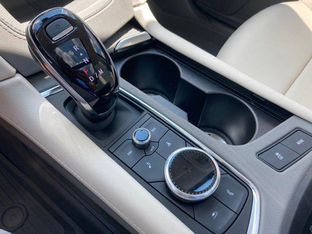new 2025 Cadillac XT5 car, priced at $51,823