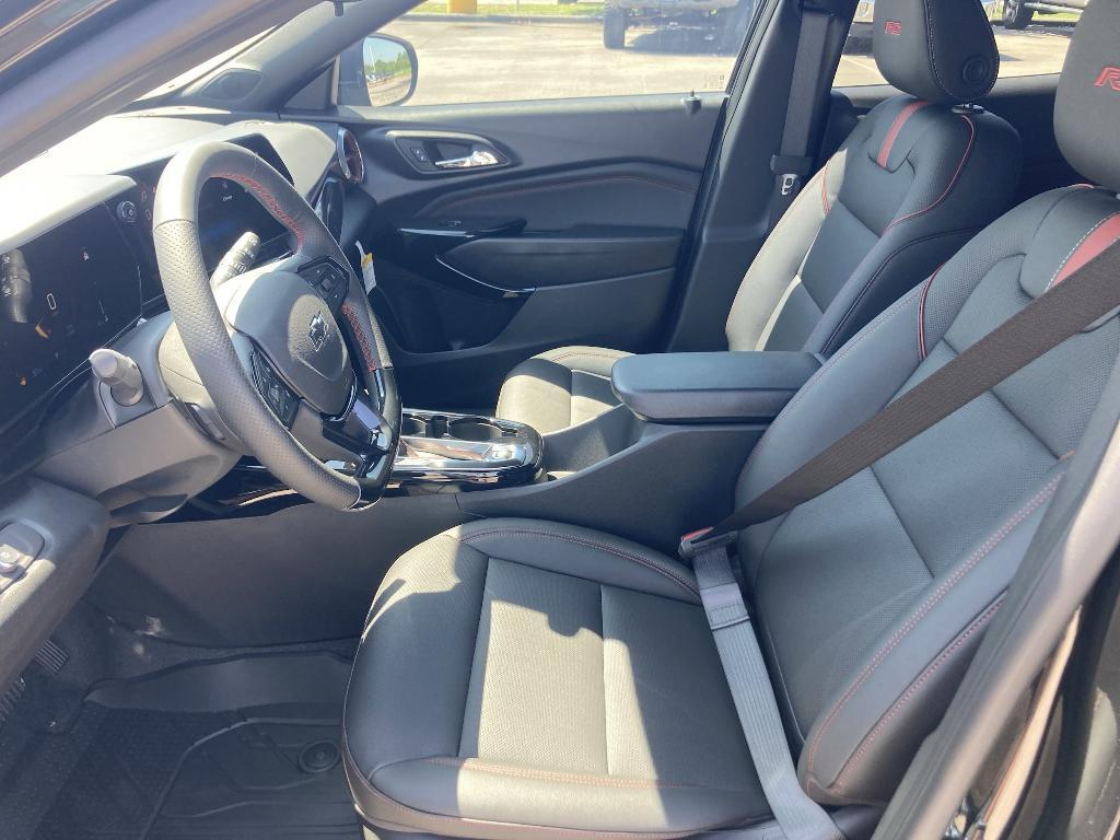 new 2025 Chevrolet Trax car, priced at $27,930