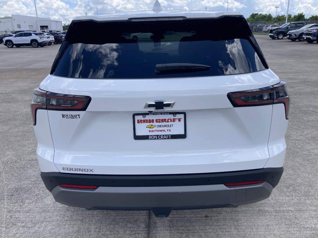 new 2026 Chevrolet Equinox car, priced at $32,465