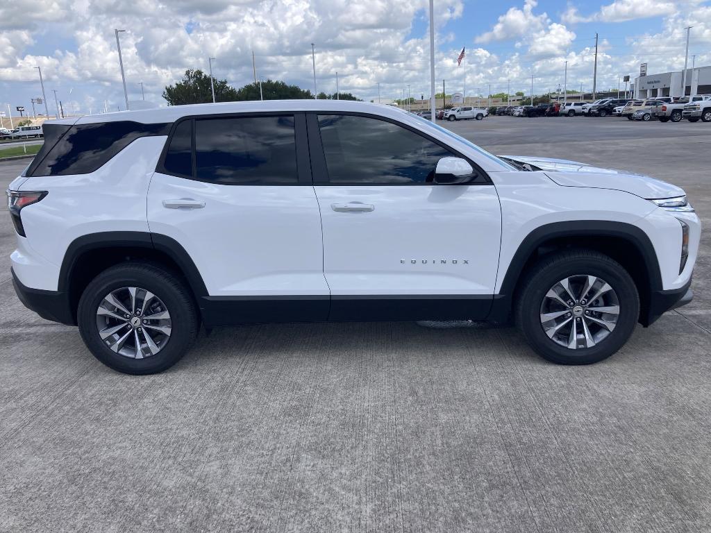 new 2026 Chevrolet Equinox car, priced at $32,465