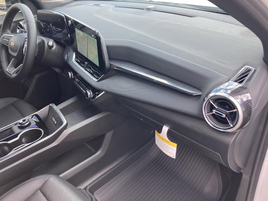 new 2026 Chevrolet Equinox car, priced at $32,465
