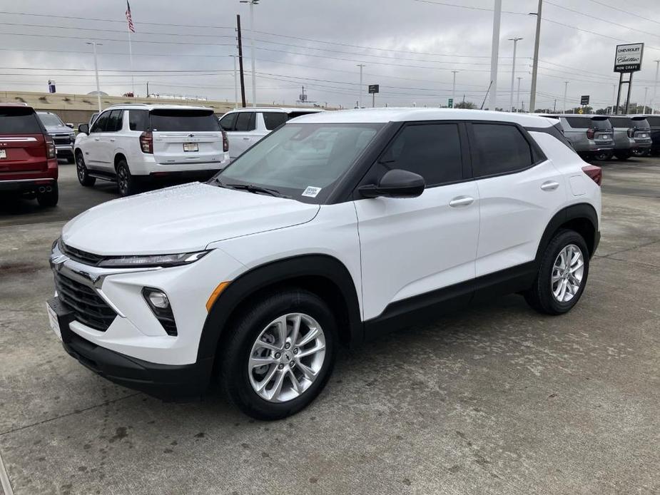 new 2025 Chevrolet TrailBlazer car, priced at $24,631