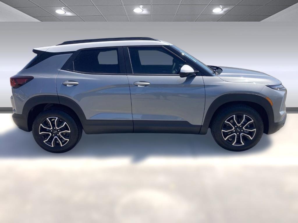 new 2025 Chevrolet TrailBlazer car, priced at $30,423