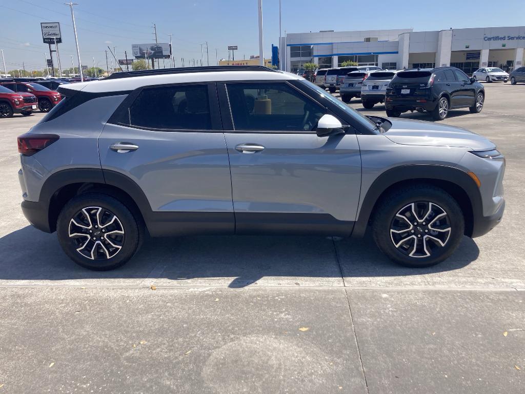 new 2025 Chevrolet TrailBlazer car, priced at $31,921