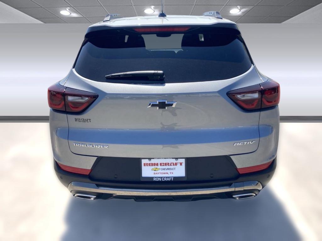 new 2025 Chevrolet TrailBlazer car, priced at $30,423