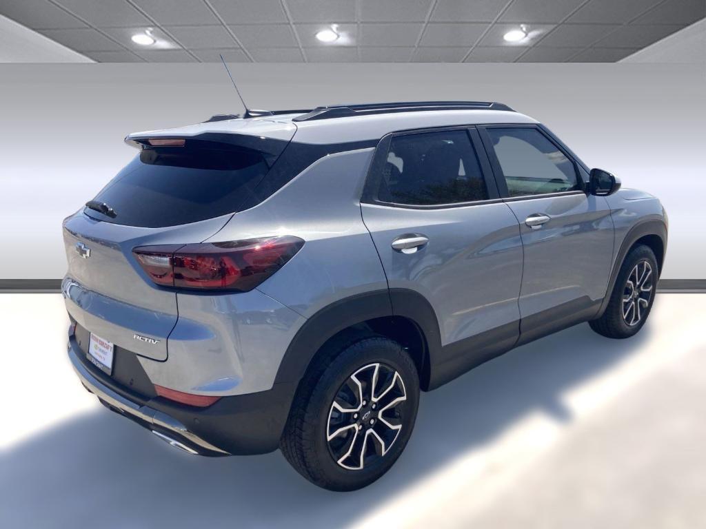 new 2025 Chevrolet TrailBlazer car, priced at $30,423