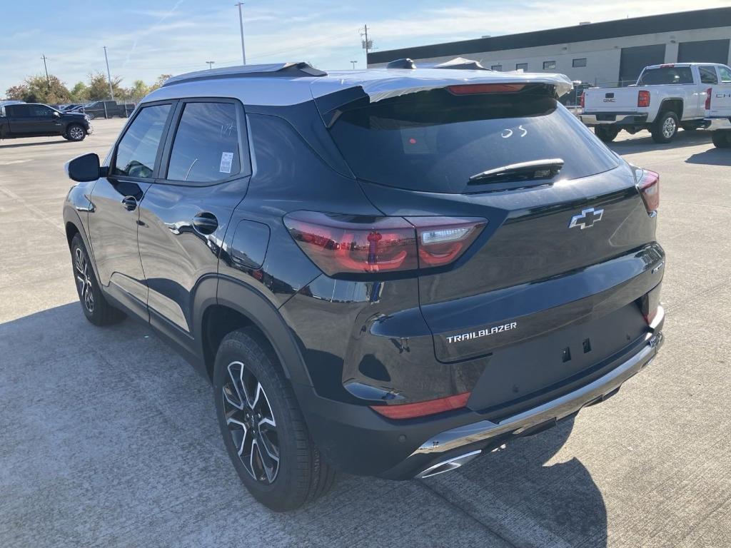 new 2025 Chevrolet TrailBlazer car, priced at $28,731