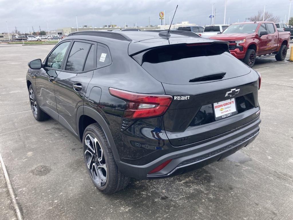 new 2025 Chevrolet Trax car, priced at $27,221