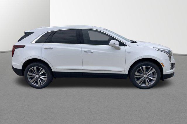 new 2025 Cadillac XT5 car, priced at $56,181