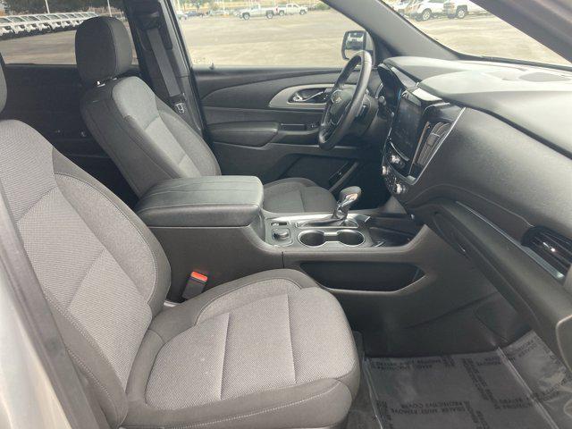 used 2022 Chevrolet Traverse car, priced at $27,999