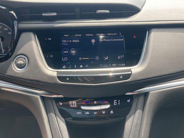 new 2025 Cadillac XT5 car, priced at $44,642