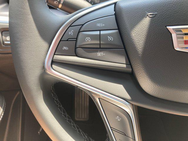 new 2025 Cadillac XT5 car, priced at $44,642