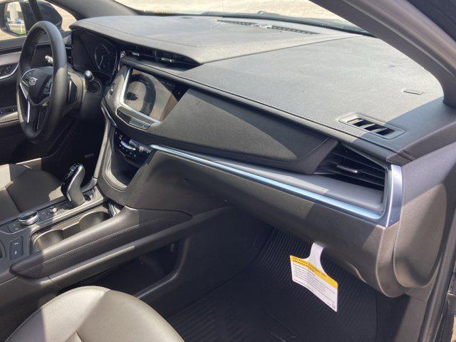 new 2025 Cadillac XT5 car, priced at $44,642