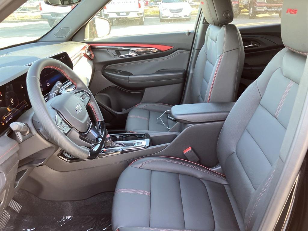 new 2025 Chevrolet TrailBlazer car, priced at $31,532