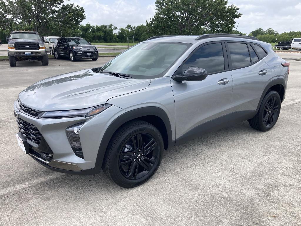 new 2025 Chevrolet Trax car, priced at $26,781