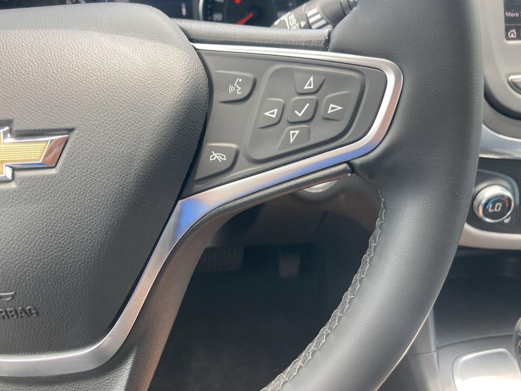 used 2023 Chevrolet Equinox car, priced at $23,999