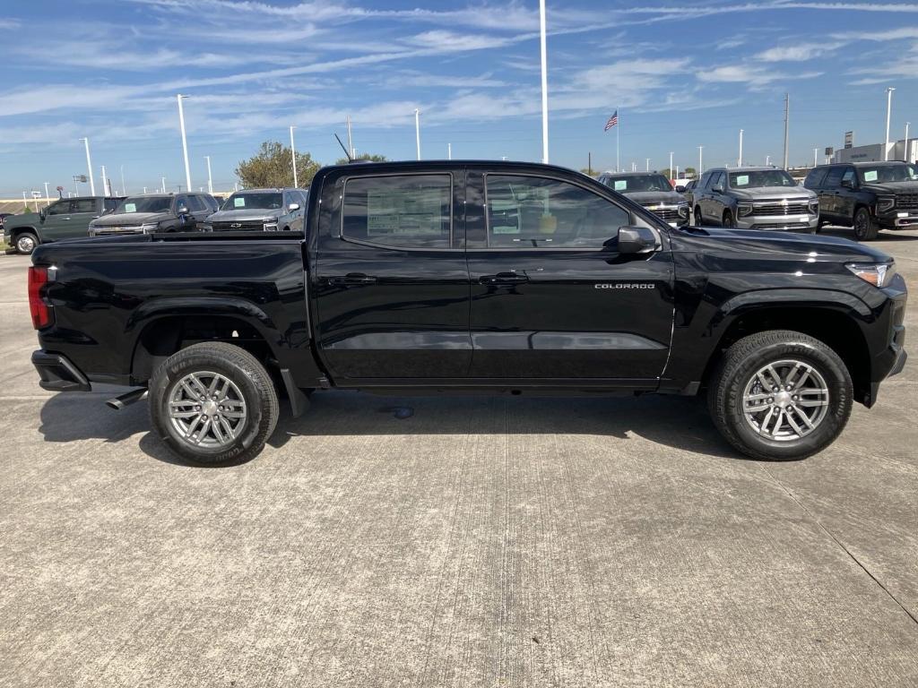 new 2024 Chevrolet Colorado car, priced at $37,102