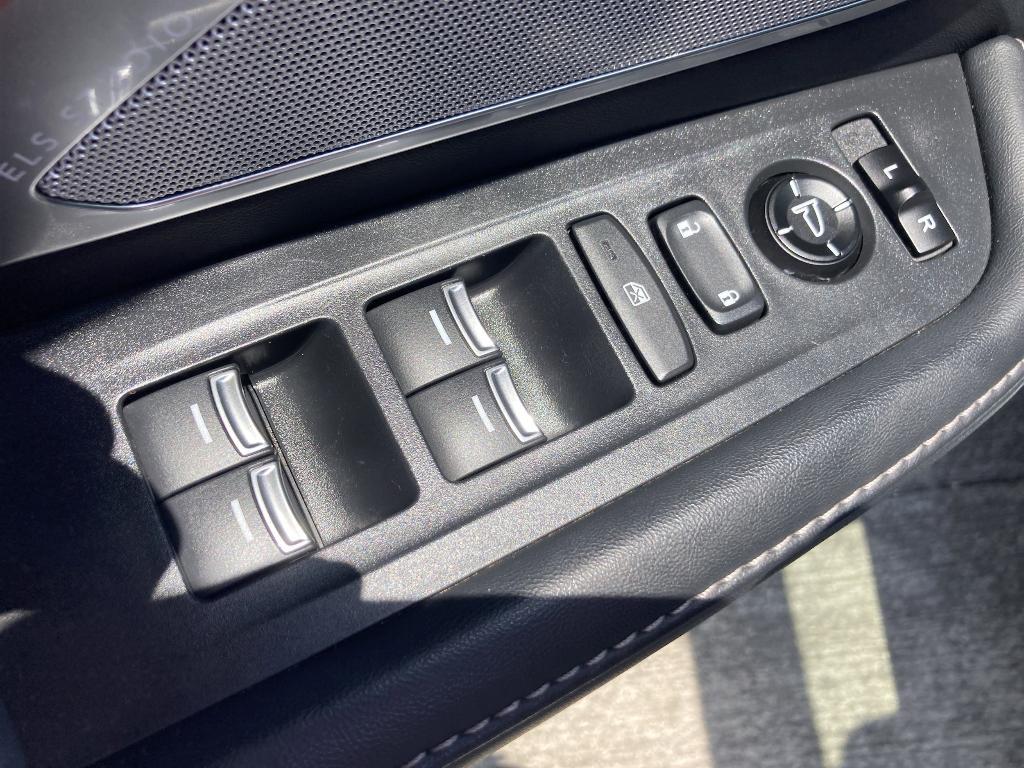 used 2020 Acura RDX car, priced at $21,999