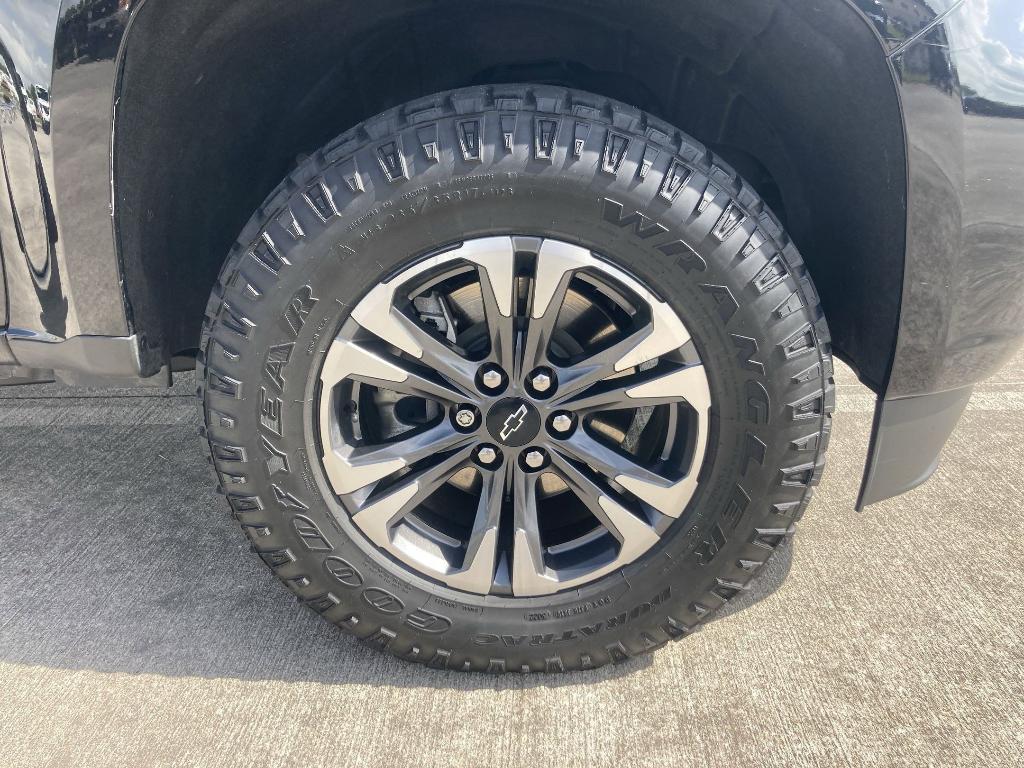 used 2022 Chevrolet Colorado car, priced at $30,998