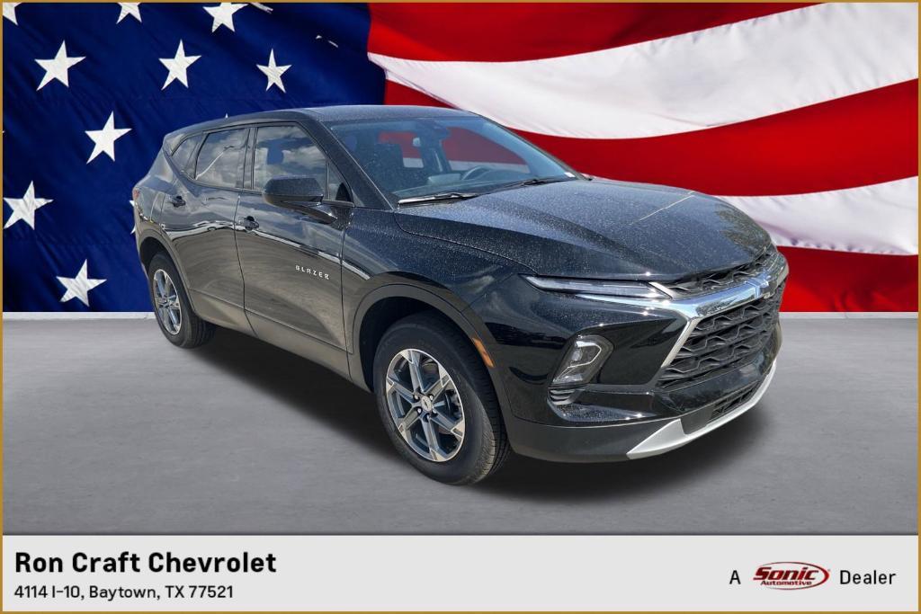 new 2025 Chevrolet Blazer car, priced at $36,612