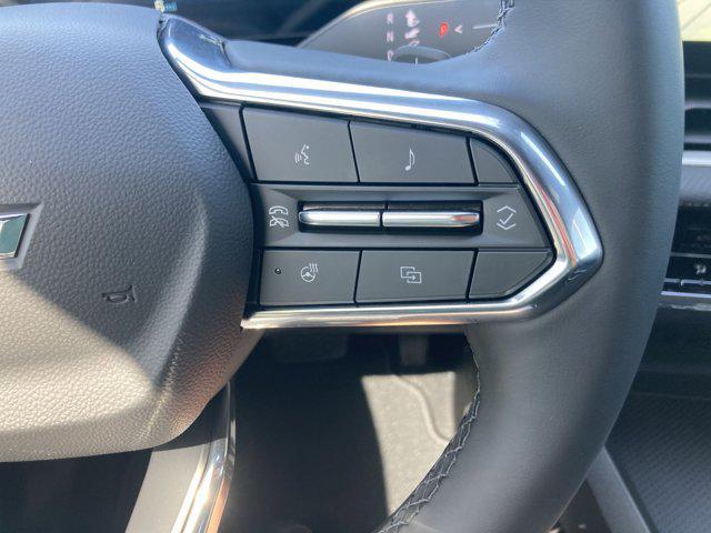 new 2025 Chevrolet Equinox car, priced at $30,921