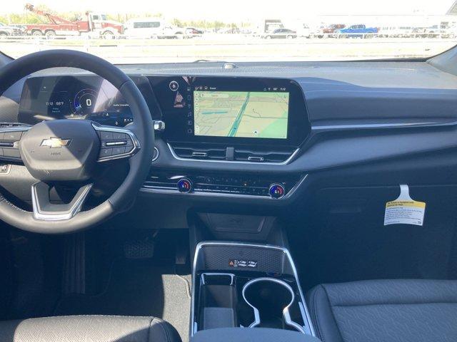 new 2025 Chevrolet Equinox car, priced at $31,922