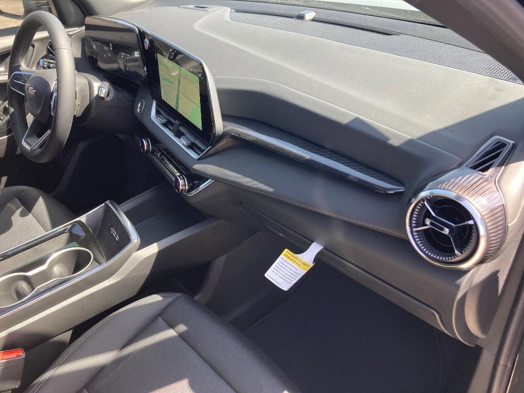 new 2025 Chevrolet Equinox car, priced at $30,921