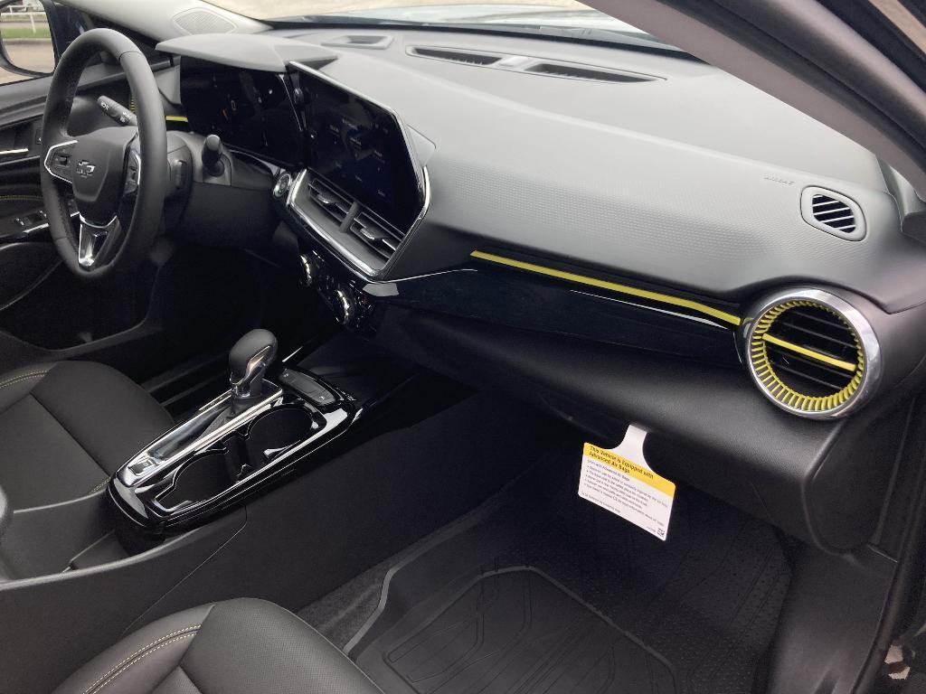 new 2025 Chevrolet Trax car, priced at $27,930