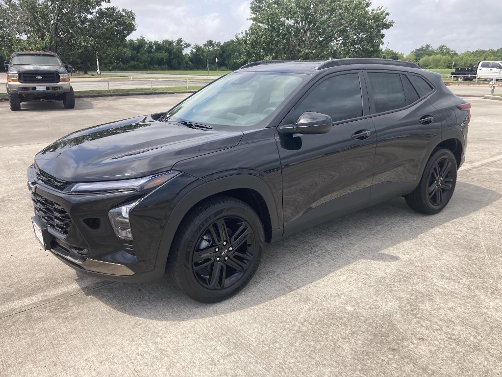 new 2025 Chevrolet Trax car, priced at $27,930