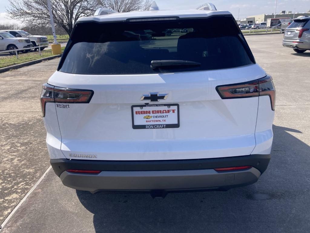 new 2025 Chevrolet Equinox car, priced at $28,991