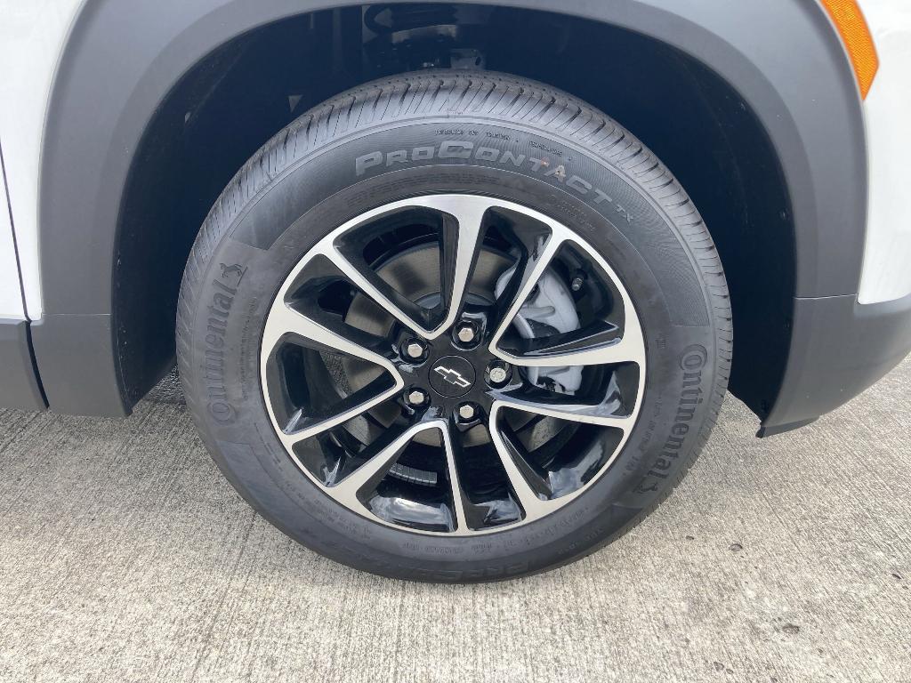 new 2025 Chevrolet TrailBlazer car, priced at $25,491
