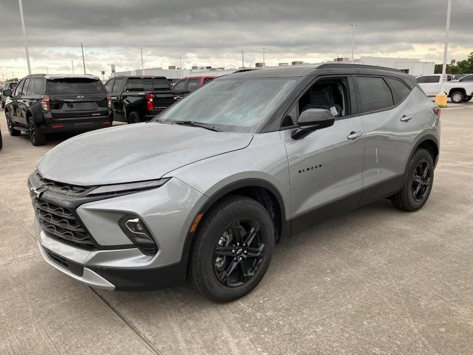 new 2025 Chevrolet Blazer car, priced at $35,583