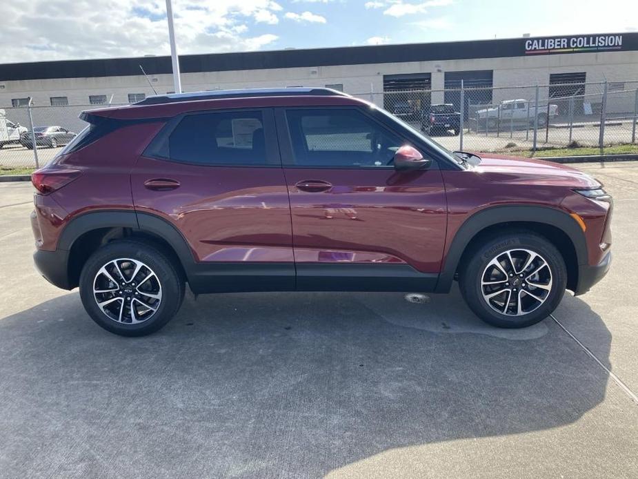 new 2025 Chevrolet TrailBlazer car, priced at $26,421